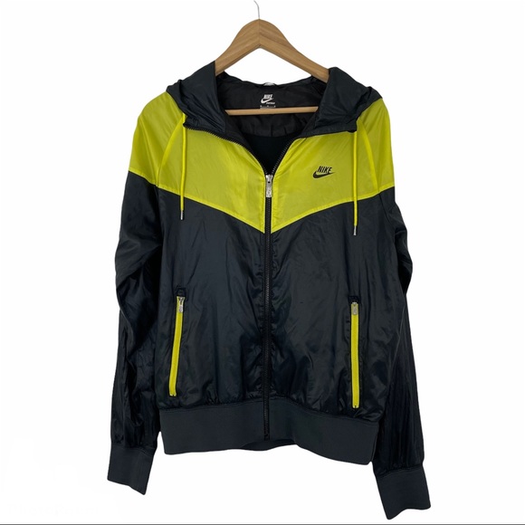 Nike Other - Nike Windrunner Windbreaker Jacket Sz M